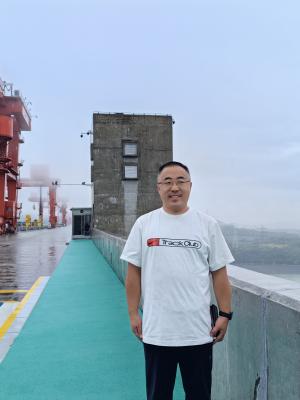 段宏飞  买足球的app软件推荐 教授 学科方向 地下空间工程 Email dhfcumt9@126.com